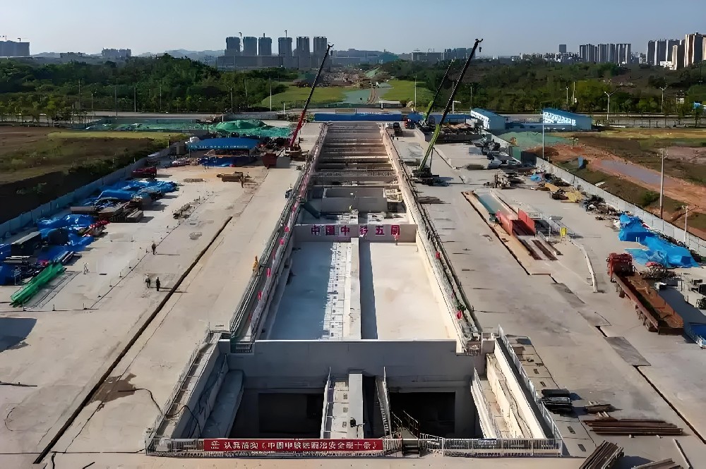 长沙市轨道交通2号线西延二期工程机电设备安装及设备区建筑装修项目第三标段
